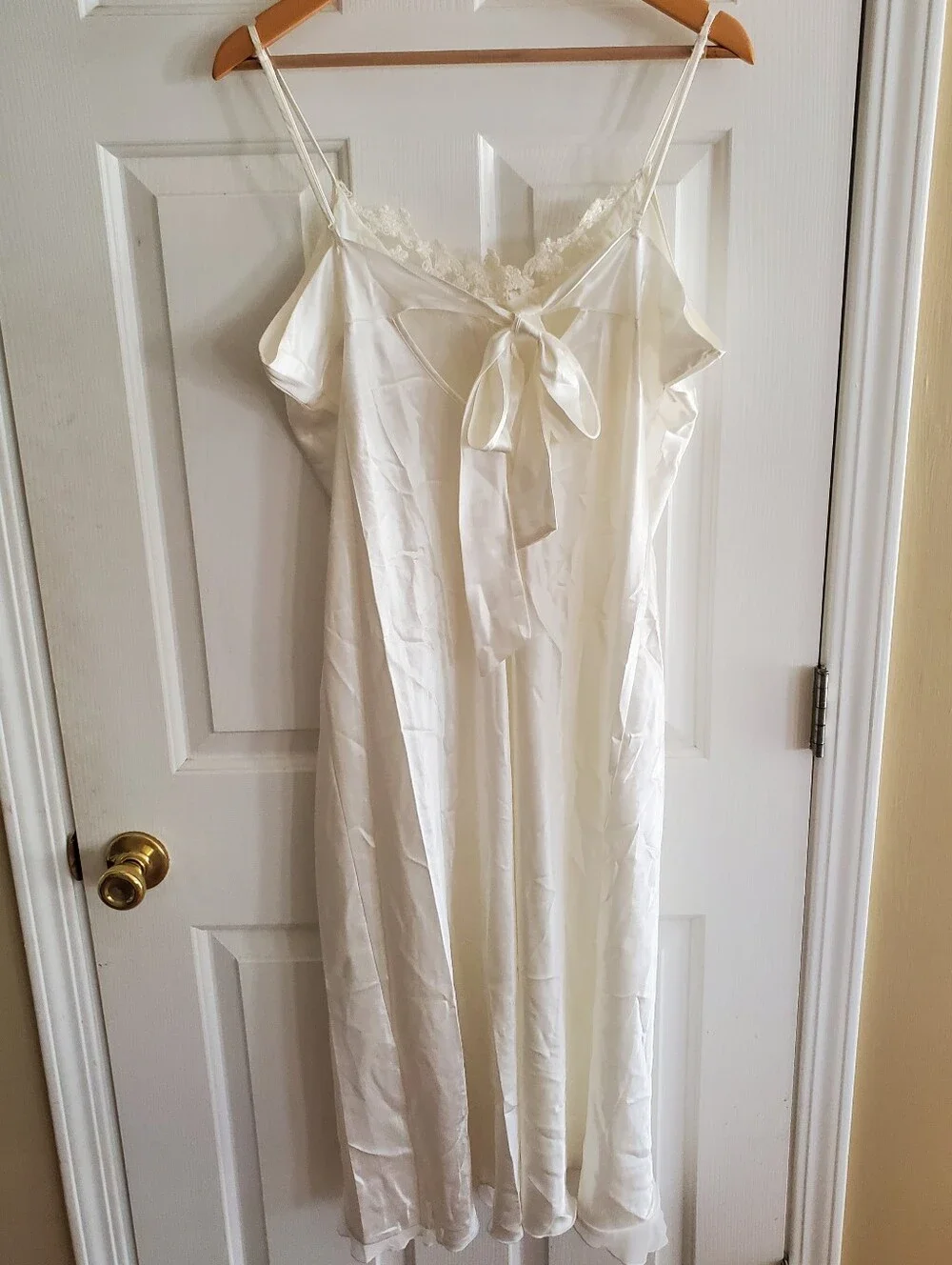 Linea Donatella Off White Wedding Chemise With Beaded Detail Size Large